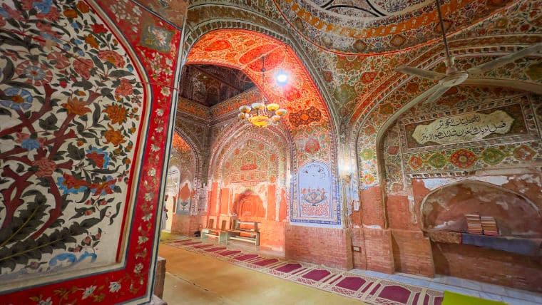 Peshawar — Mahabat Khan Mosque